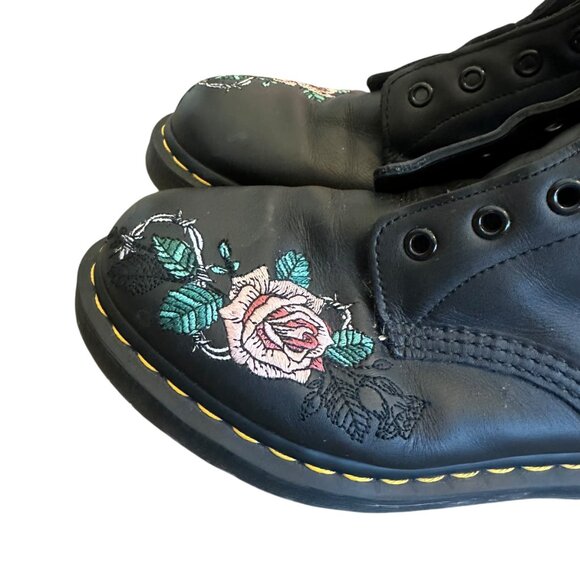 Dr. Martens 1460 Vonda Chain II Eight Eye Lace-Up Boots Rose Moto Size 9 Women's - Picture 9 of 15